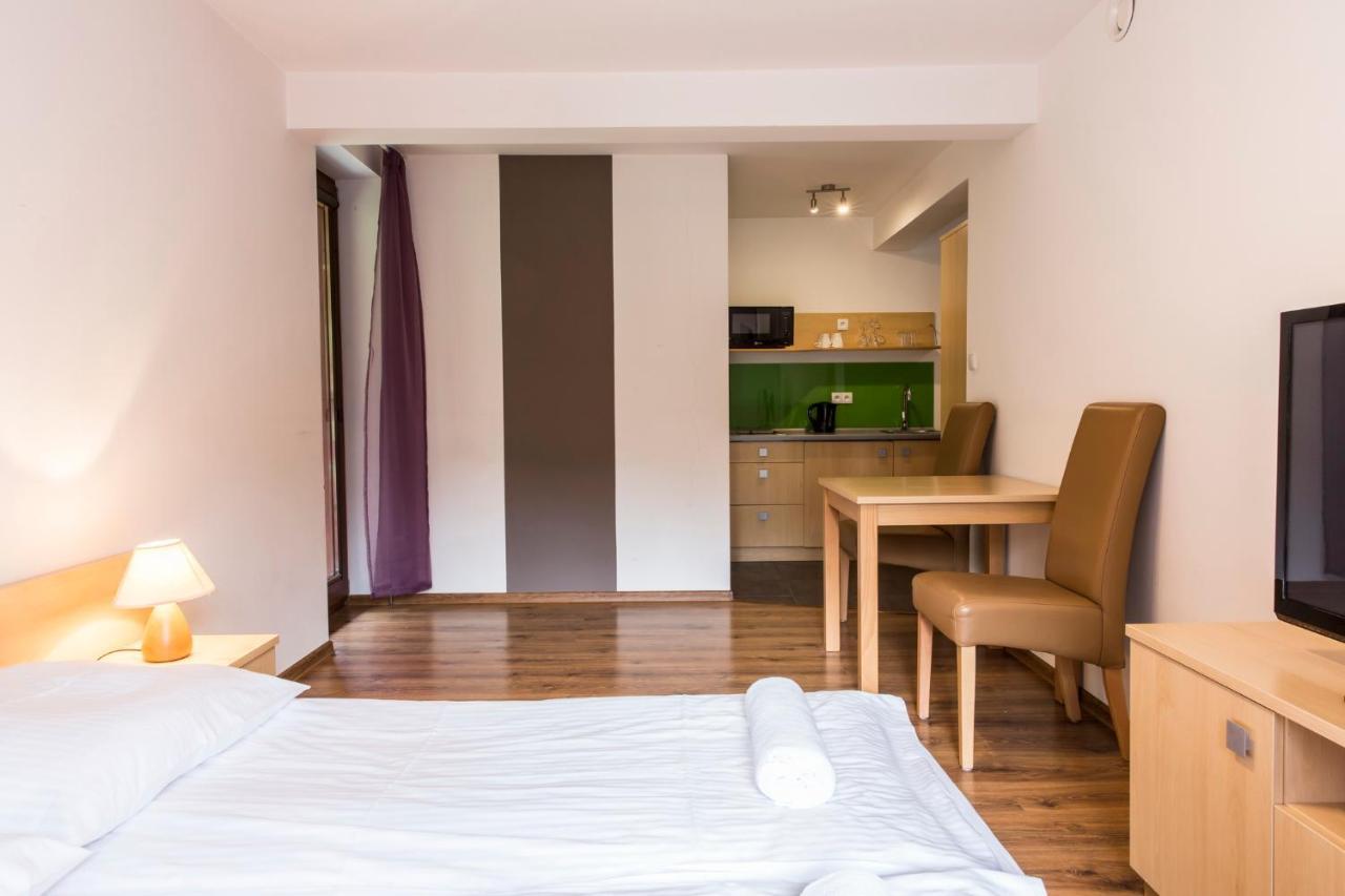 Udanypobyt Apartamenty Przy Dolinach E I F Koscielisko Exterior photo