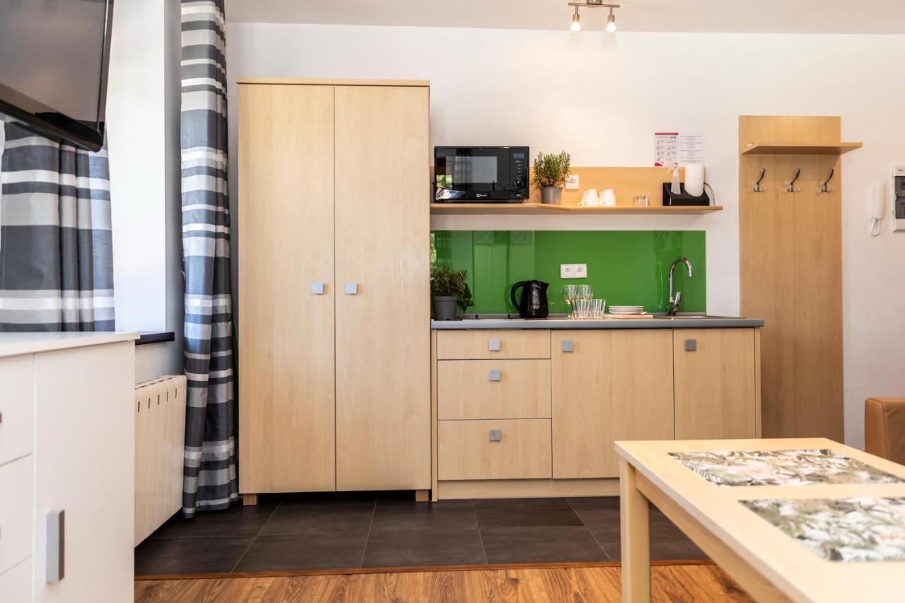 Udanypobyt Apartamenty Przy Dolinach E I F Koscielisko Exterior photo