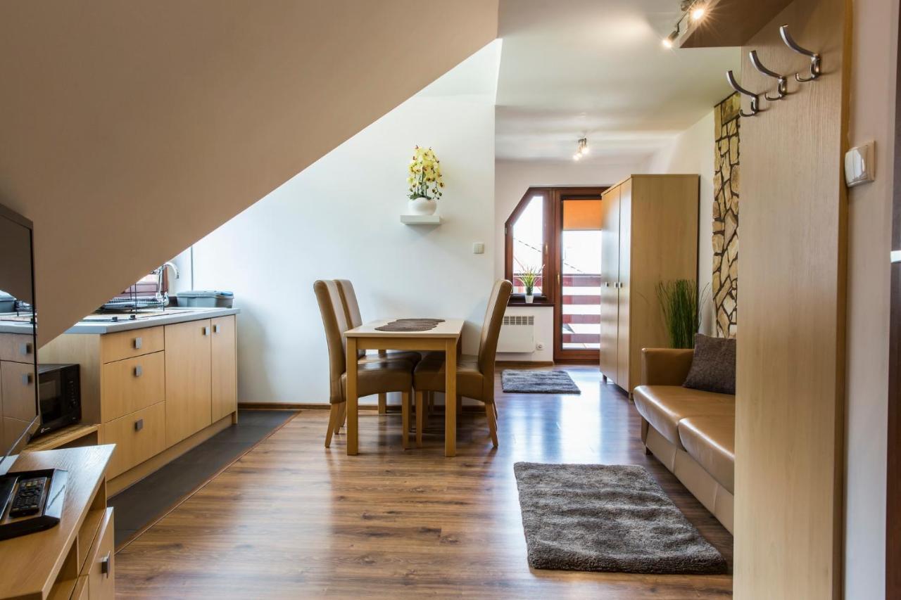 Udanypobyt Apartamenty Przy Dolinach E I F Koscielisko Exterior photo